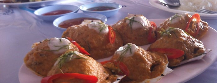 Nong May Seafood is one of phongthon'un Beğendiği Mekanlar.