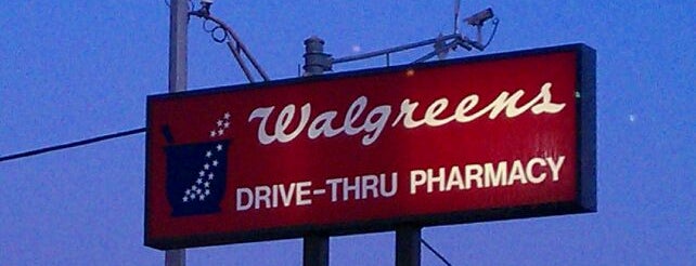 Walgreens is one of Heather'in Beğendiği Mekanlar.