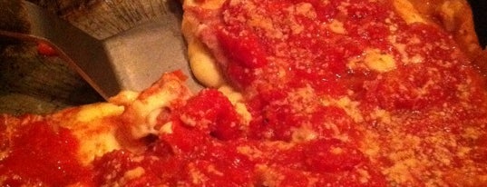 Lou Malnati's Pizzeria is one of Posti che sono piaciuti a Tamara.