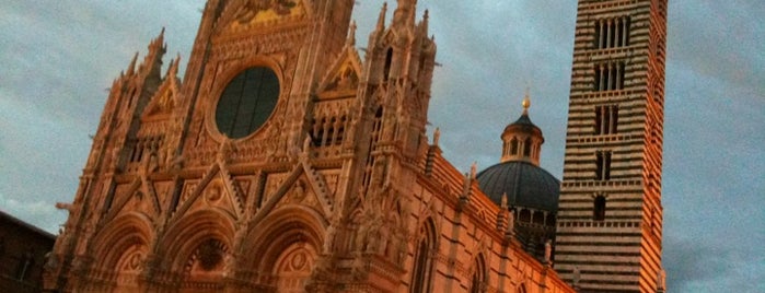 Piazza del Duomo is one of Trips / Tuscany.