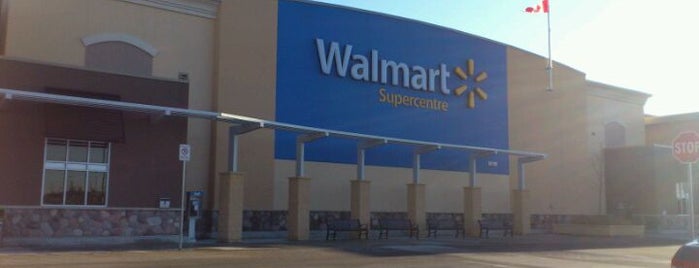 Walmart Supercentre is one of Lugares favoritos de Ele.