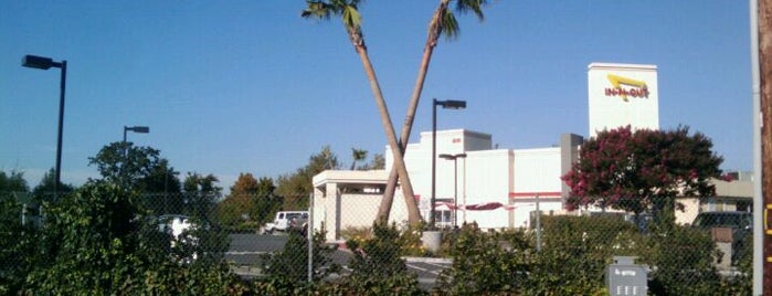 In-N-Out Burger is one of Tammy’s Liked Places.