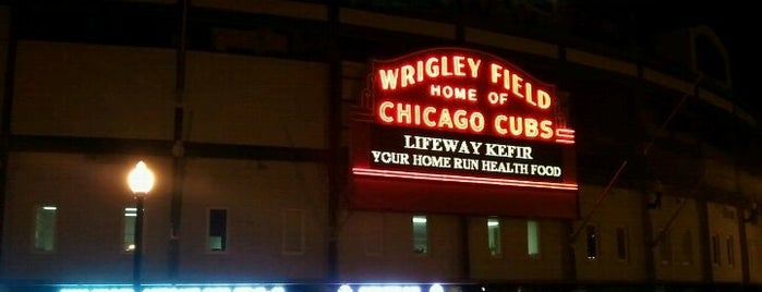 Wrigley Field is one of Must-see Chicago.
