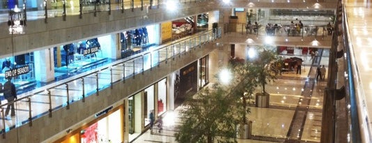 Al-Raya Center is one of Kuwait Shopping.
