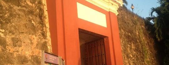 Puerta de San Juan is one of 2Do San Juan.