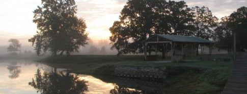 Buffalo Creek Guest Ranch is one of charlotte'nin Kaydettiği Mekanlar.