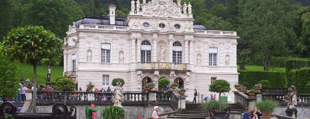 Schloss Linderhof is one of Schlösser & Burgen in Deutschland.