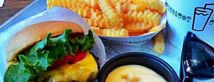 Shake Shack is one of Gourmet Expectations: Eats Good!.