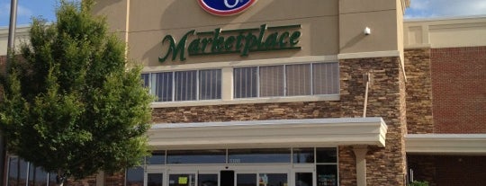Kroger Marketplace is one of Meganさんのお気に入りスポット.