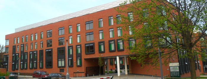 Storm Jameson Court, Charles Morris Hall is one of University of Leeds.