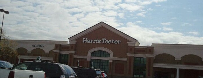 Harris Teeter is one of Ryanさんのお気に入りスポット.