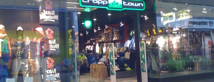 Cropp Town is one of Alexさんのお気に入りスポット.