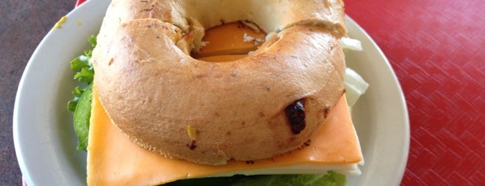 The Great Canadian Bagel is one of Satisfying My Appetite!.