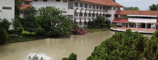 คณะสังคมศาสตร์ is one of Naresuan University มหาวิทยาลัยนเรศวร.