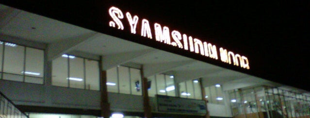 Syamsuddin Noor International Airport (BDJ) is one of Banjarmasin.