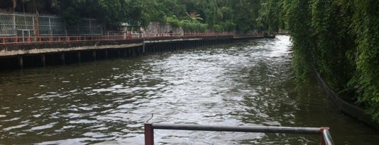 ท่าเรืออโศกเพชรบุรี (Asokpetchaburi Pier) E5 is one of TH-Pier.