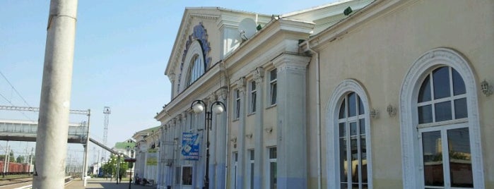 Железнодорожный вокзал «Полтава-Киевский» is one of Полтава.
