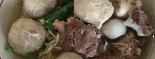 Bakso dan Mie Ayam Idola is one of ᴡᴡᴡ.Esen.18sexy.xyzさんのお気に入りスポット.