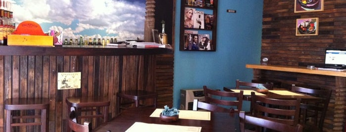 Café Blanco is one of Tempat yang Disukai Forch.