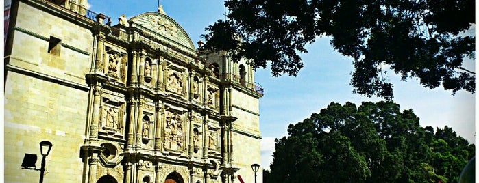 Alameda de León is one of Imperdible en Oaxaca.