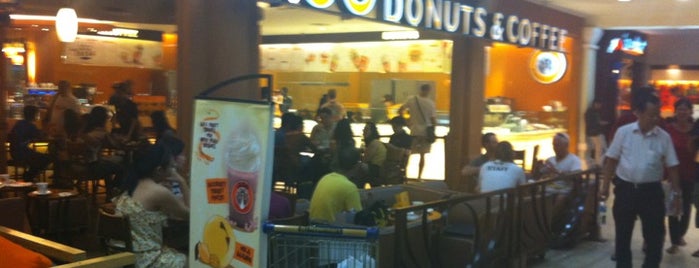 J.Co Donuts & Coffee is one of Venue Of Mal Bali Galeria.