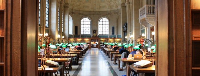 Бостонская общественная библиотека is one of min : понравившиеся места.
