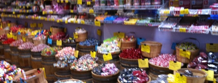 Candy Heaven is one of สถานที่ที่ Chio ถูกใจ.