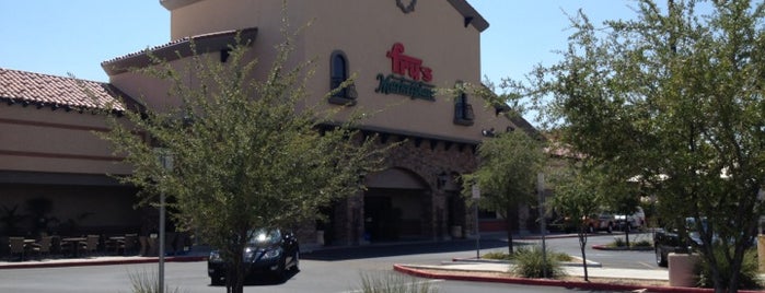 Fry's Marketplace is one of Lance's Saved Places.