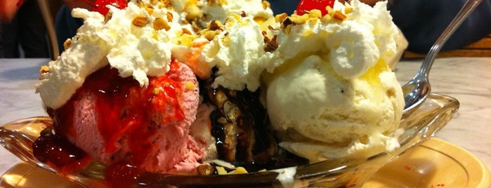 Doc Burnstein's Ice Cream Lab is one of Worth the Visit!.