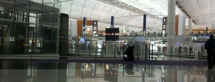 Aeroporto Internazionale di Hong Kong (HKG) is one of Airports 空港.