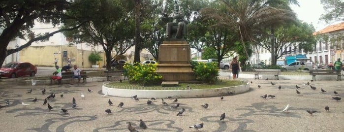 Praça João Lisboa is one of 100 lugares para visitar em São Luís.