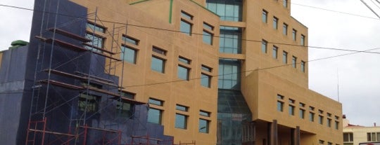 Edificio de los Servicios Públicos - Región XII is one of Punta Arenas - Chile #4sqCities.