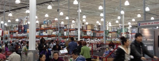Costco is one of Foodie Love in Montreal - 01.