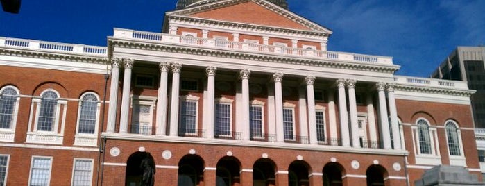 Massachusetts State House is one of BUcket List.