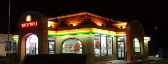 Taco Bell is one of สถานที่ที่ Jason ถูกใจ.