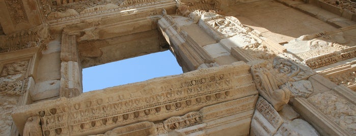 Library of Celsus is one of Viaje a Turquía.