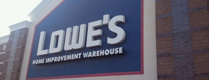 Lowe's is one of Philさんのお気に入りスポット.