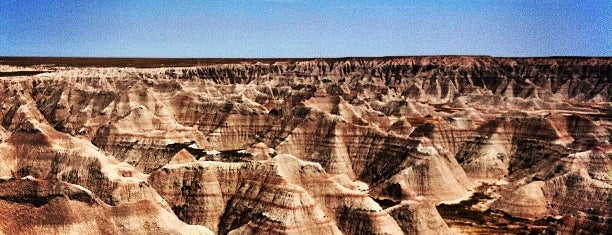 Badlands National Park is one of South Dakota.