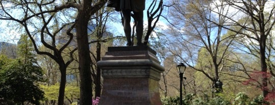 William Shakespeare Statue is one of To Do List of NYC.