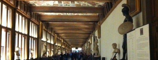 Galleria degli Uffizi is one of My Italy Trip'11.