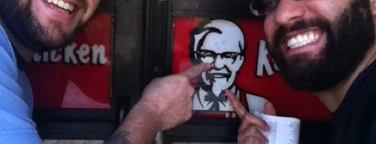 KFC is one of Locais curtidos por Graeme.