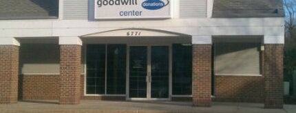 Goodwill - Cascade Donation Center is one of Shopping & Gas Stations, etc..