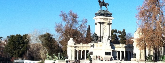 Parque del Retiro is one of Lo mejor de ...