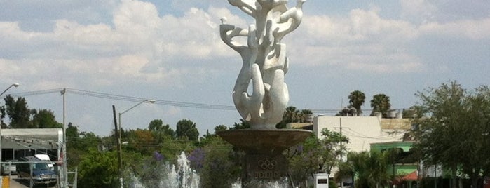 Fuente Olímpica 68 is one of Esculturas & Monumentos @ GDL.