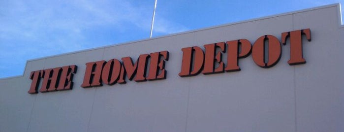 The Home Depot is one of Locais curtidos por Debbie.