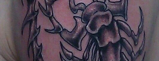 Aacross the skin tattoo is one of Locais salvos de Kristen.