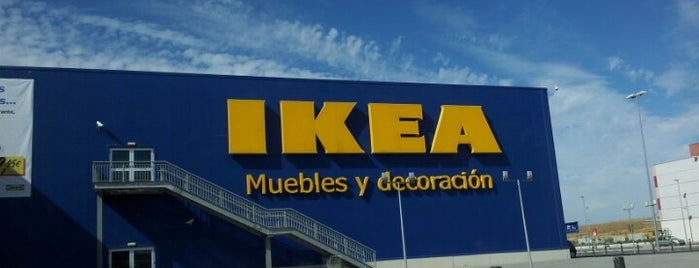 IKEA is one of Orte, die Javi Nowell gefallen.