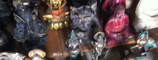 Ubud Art Market is one of bali.