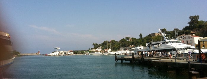 Porto d'Ischia is one of Ischia.