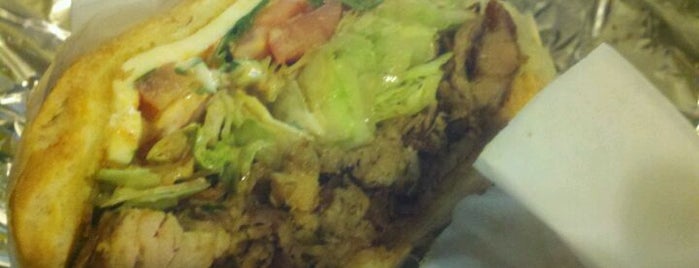 Tri Mexican Tacos Food Truck is one of Posti salvati di Adriana.